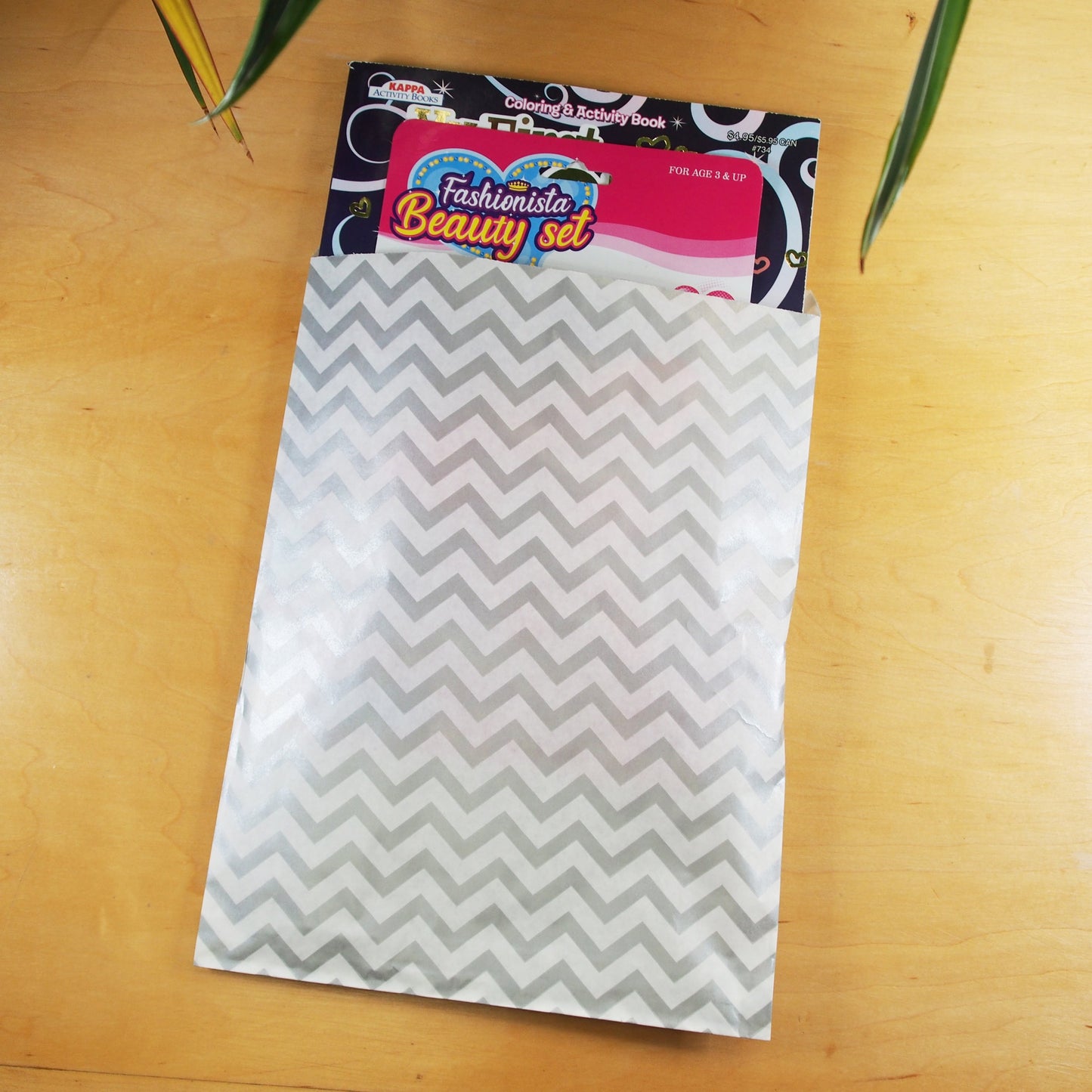 Silver Chevron Pattern on White Kraft Decorative Flat Paper Gift Bags
